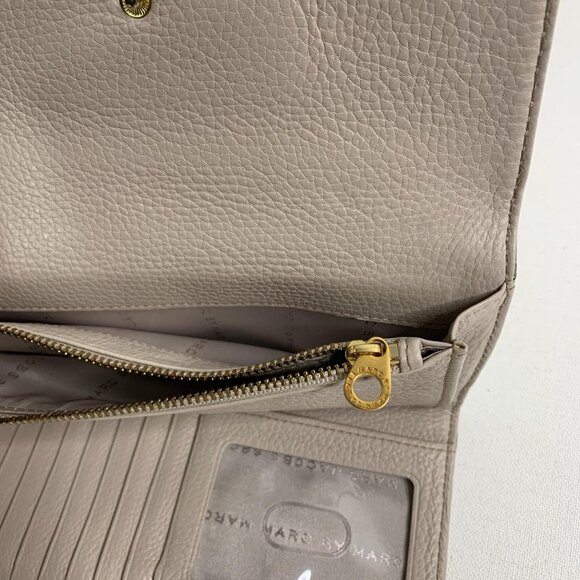 This **Marc by Marc Jacobs** - Picture 6 of 7